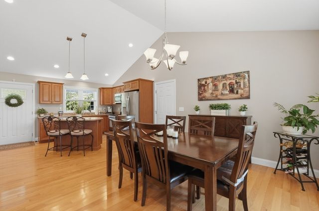 1001 Bayberry Drive, Dighton, MA 02715
