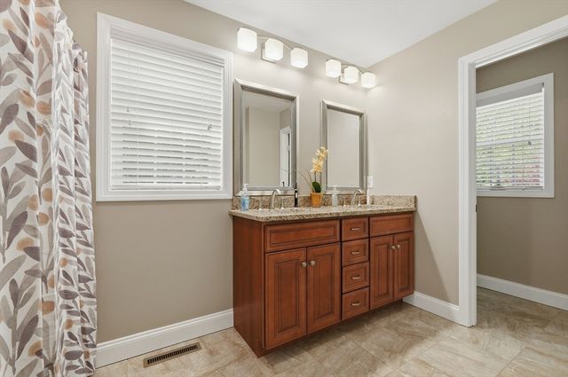 1001 Bayberry Drive, Dighton, MA 02715