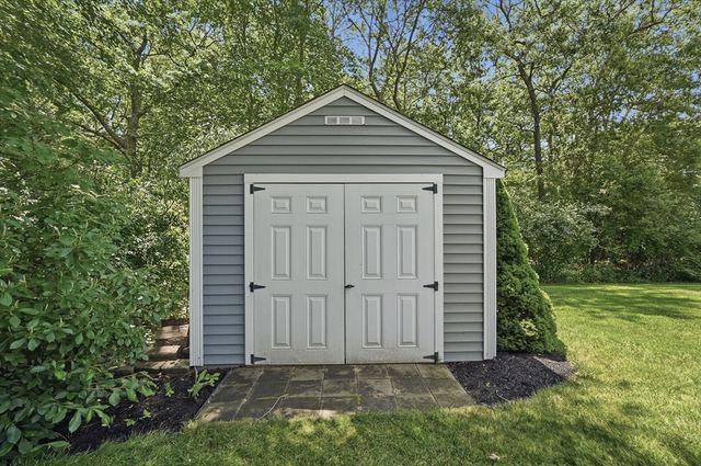 1001 Bayberry Drive, Dighton, MA 02715