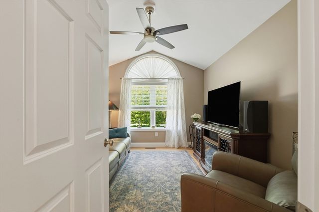 1001 Bayberry Drive, Dighton, MA 02715