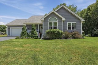 1001 Bayberry Drive, Dighton, MA 02715