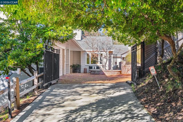 11 EL CAMINITO, Orinda, CA 94563