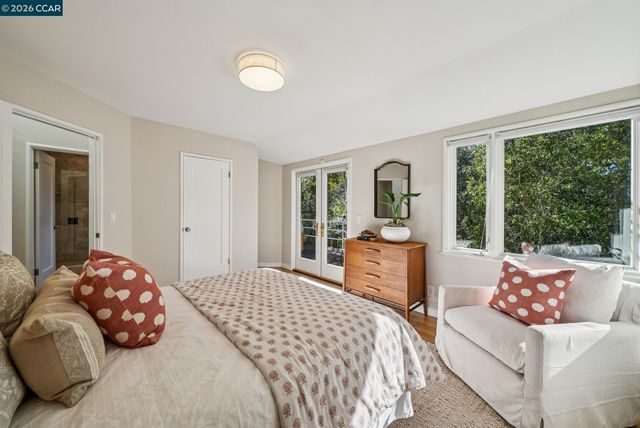 11 EL CAMINITO, Orinda, CA 94563