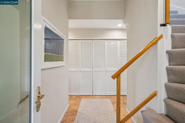 11 EL CAMINITO, Orinda, CA 94563