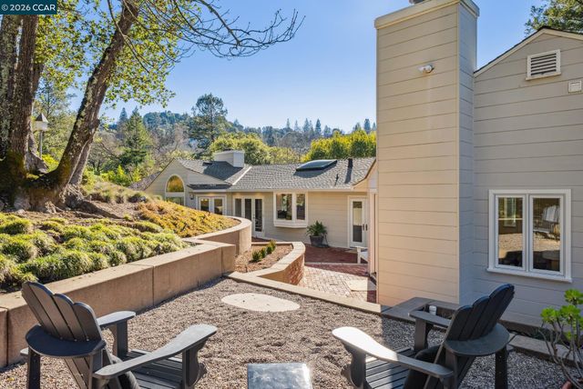 11 EL CAMINITO, Orinda, CA 94563