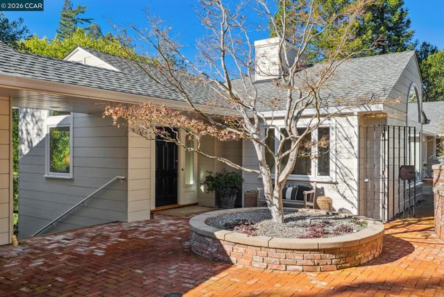 11 EL CAMINITO, Orinda, CA 94563