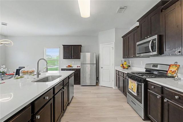 311 Merigold Way, Pendergrass, GA 30567