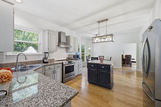 128 Spy Glass Way, Hendersonville, TN 37075