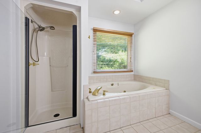 128 Spy Glass Way, Hendersonville, TN 37075