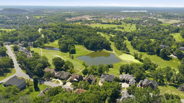 128 Spy Glass Way, Hendersonville, TN 37075