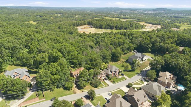 128 Spy Glass Way, Hendersonville, TN 37075