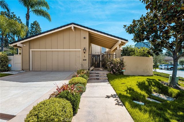 5 Rue Fontainbleau, Newport Beach, CA 92660