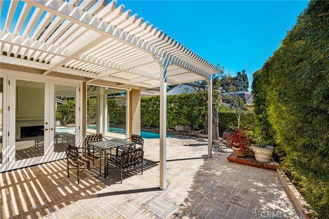 5 Rue Fontainbleau, Newport Beach, CA 92660