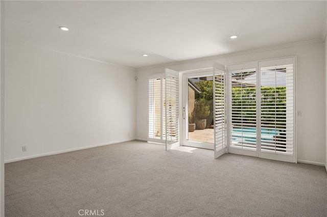 5 Rue Fontainbleau, Newport Beach, CA 92660