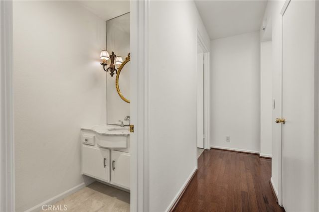 5 Rue Fontainbleau, Newport Beach, CA 92660