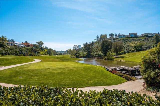 5 Rue Fontainbleau, Newport Beach, CA 92660