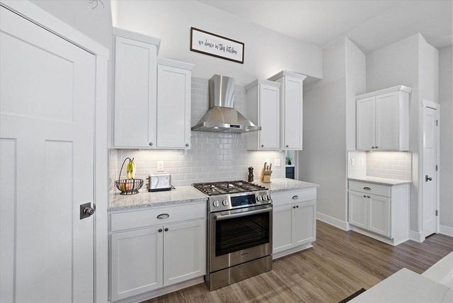 S70W15775 Sandalwood DRIVE, Muskego, WI 53150