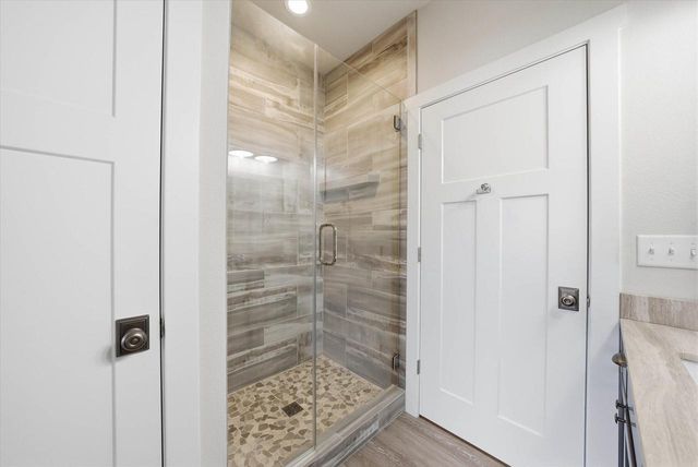 S70W15775 Sandalwood DRIVE, Muskego, WI 53150