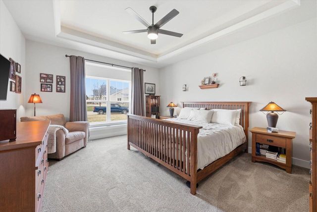 S70W15775 Sandalwood DRIVE, Muskego, WI 53150