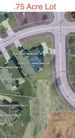 S70W15775 Sandalwood DRIVE, Muskego, WI 53150