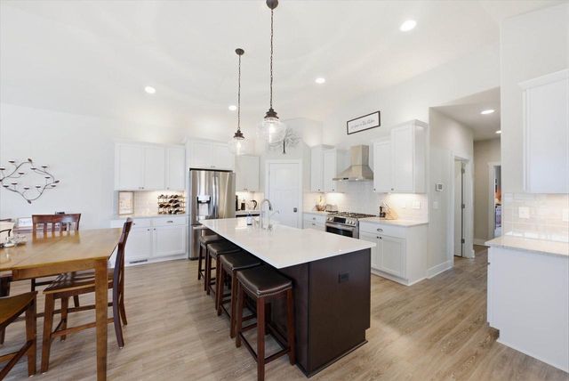 S70W15775 Sandalwood DRIVE, Muskego, WI 53150