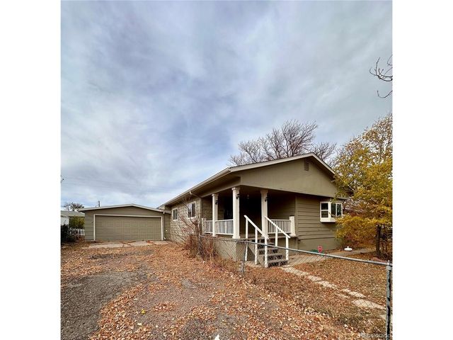 575 2nd St, Bennett, CO 80102