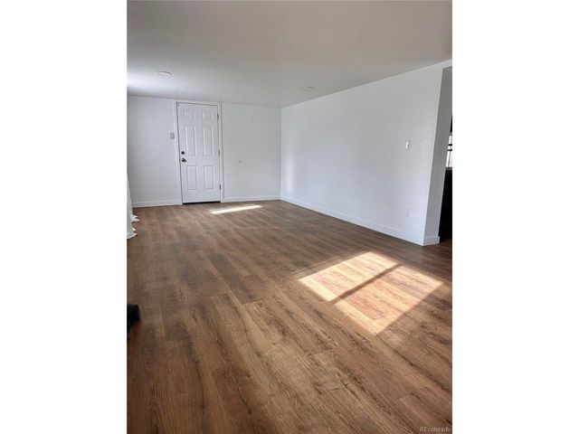 575 2nd St, Bennett, CO 80102