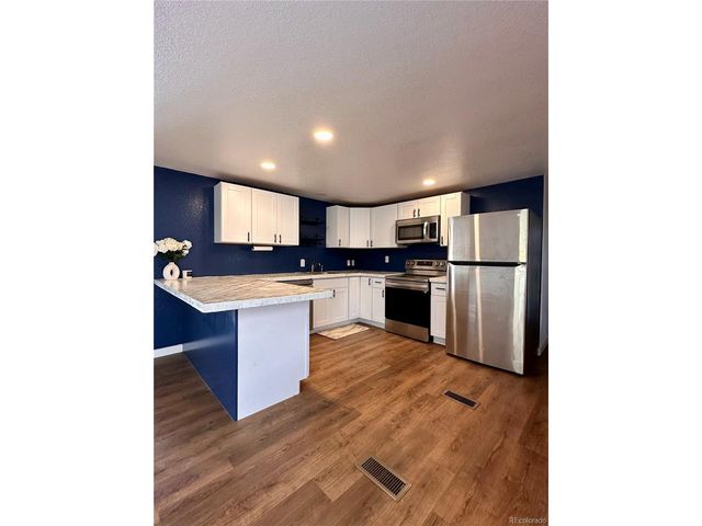 575 2nd St, Bennett, CO 80102