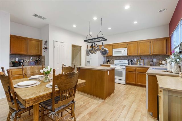 13466 Viejo, Victorville, CA 92392