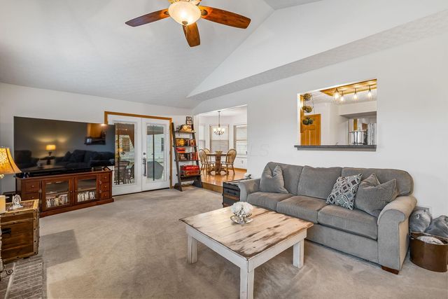 8910 SEDONA Court, Lewis Center, OH 43035