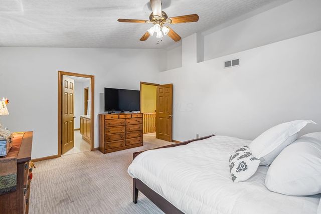 8910 SEDONA Court, Lewis Center, OH 43035