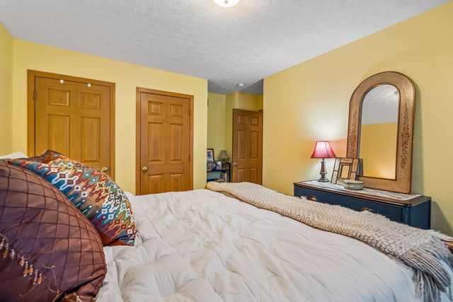 8910 SEDONA Court, Lewis Center, OH 43035