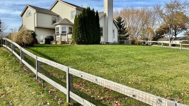 8910 SEDONA Court, Lewis Center, OH 43035
