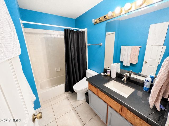 1550 N STAPLEY Drive 52, Mesa, AZ 85203