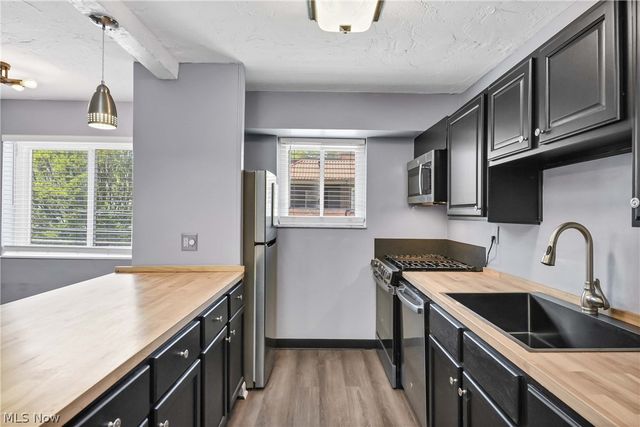 12029 Clifton Boulevard 204, Lakewood, OH 44107