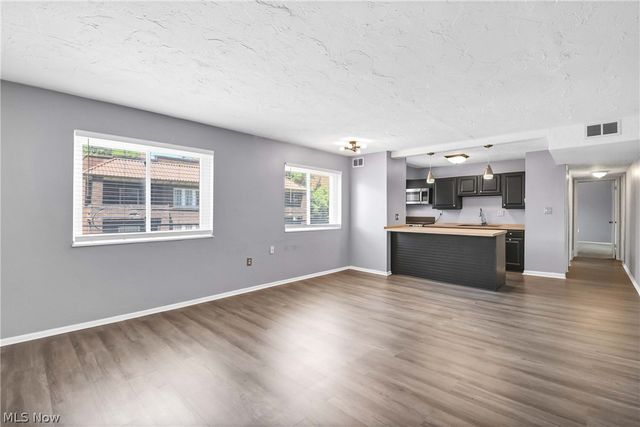 12029 Clifton Boulevard 204, Lakewood, OH 44107