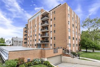 12029 Clifton Boulevard 204, Lakewood, OH 44107