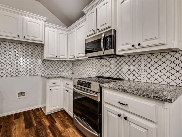 11108 SW 8th Street, Yukon, OK 73099