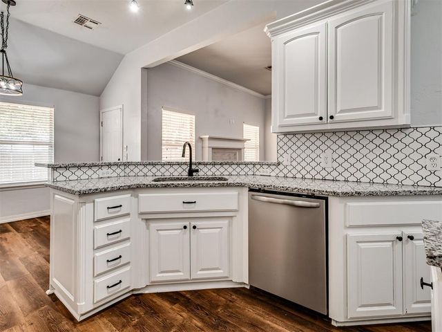 11108 SW 8th Street, Yukon, OK 73099