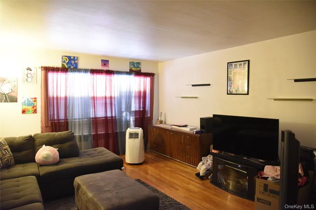 3236 Radio Drive, Bronx, NY 10465