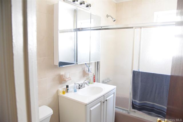 3236 Radio Drive, Bronx, NY 10465