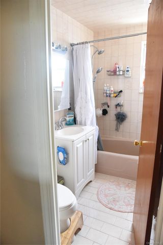 3236 Radio Drive, Bronx, NY 10465