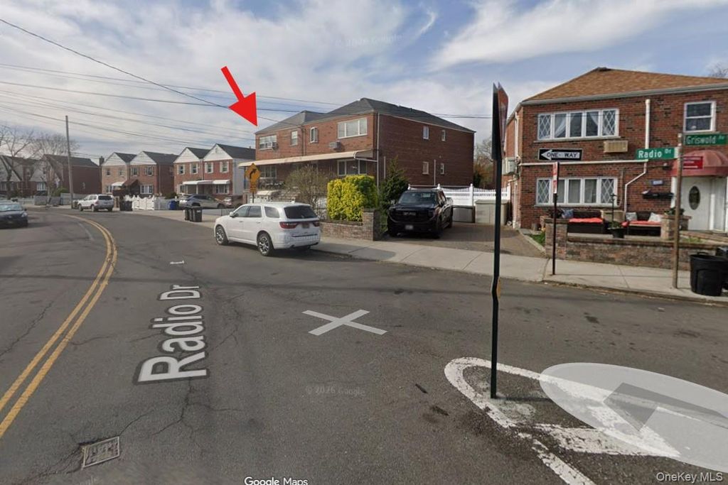 3236 Radio Drive, Bronx, NY 10465 — photo 2