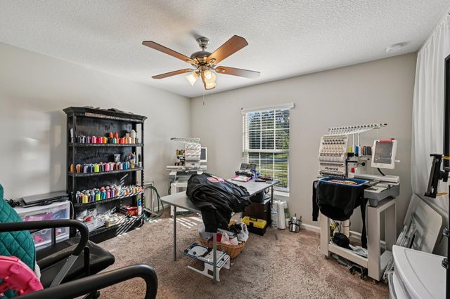 593 NW Avon Ave, Port St Lucie, FL 34983