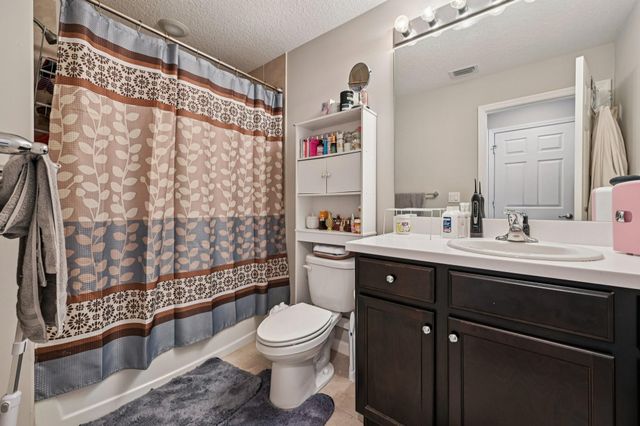 593 NW Avon Ave, Port St Lucie, FL 34983