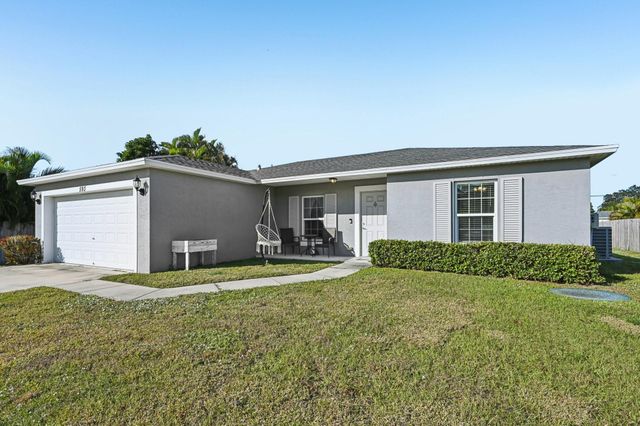 593 NW Avon Ave, Port St Lucie, FL 34983