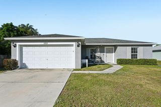 593 NW Avon Ave, Port St Lucie, FL 34983