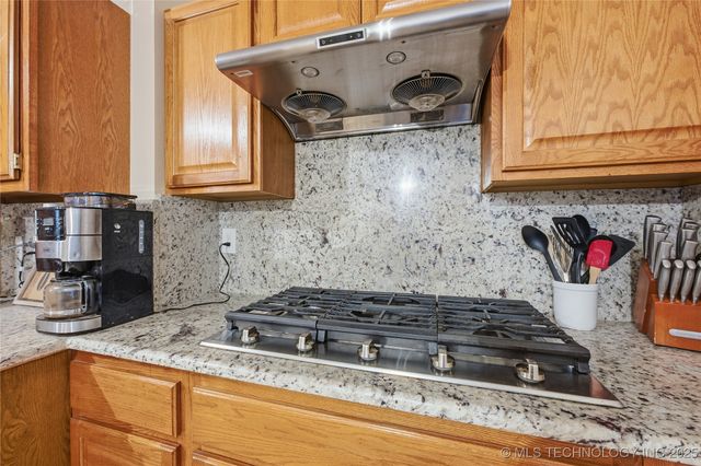 1017 W Pittsburg Place, Broken Arrow, OK 74012