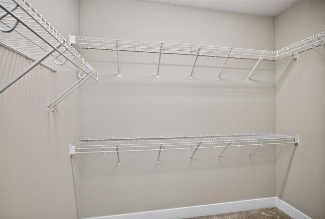 9101 Robinson Drive, West Des Moines, IA 50266