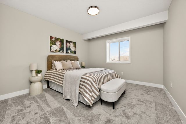 9101 Robinson Drive, West Des Moines, IA 50266